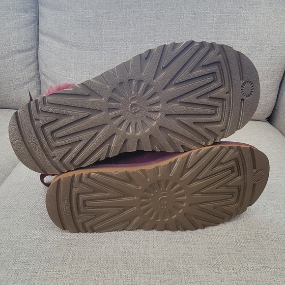 UGG Mini Bailey Bow Boot In Glimmer Maroon - Picture 5 of 7